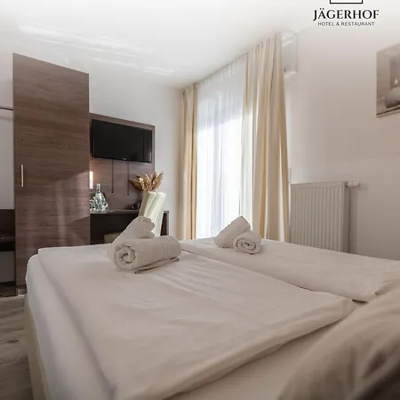 Hotel Restaurant Jaegerhof 3*